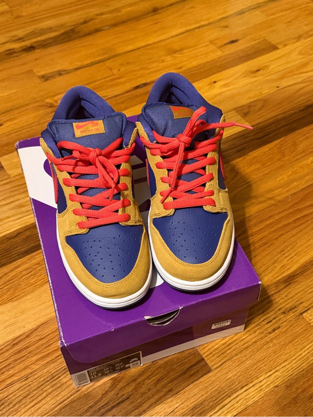 Nike Low-Top Sneakers - Blue, Tan & Pink